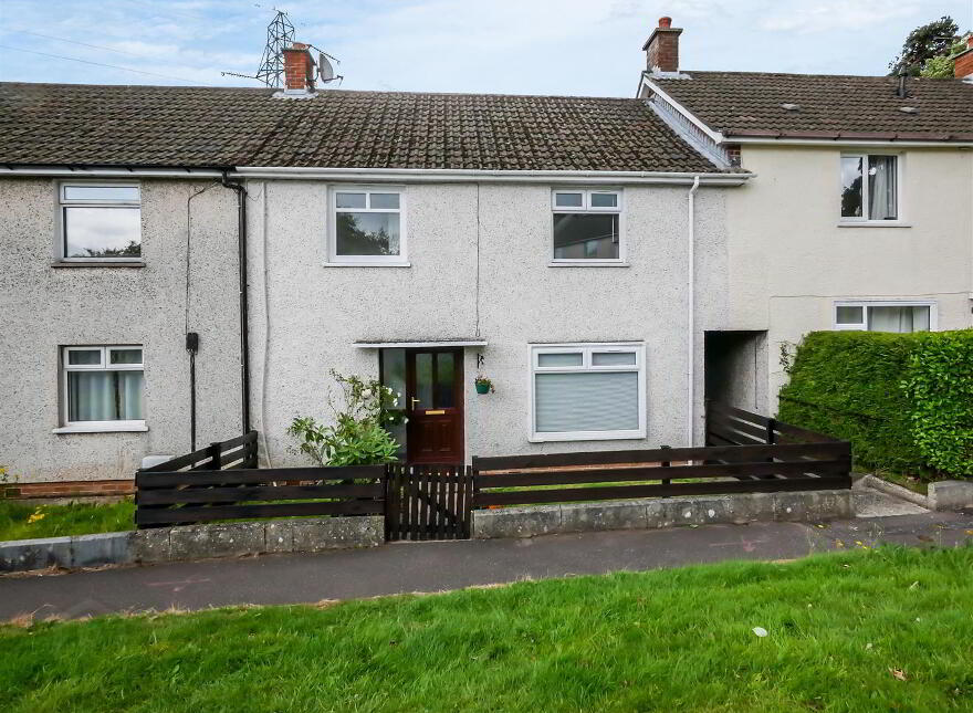 7 Castledillon Road, Belvoir Park, Belfast, BT8 7BH photo