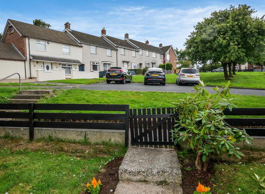7 Castledillon Road, Belvoir Park, Belfast, BT8 7BH