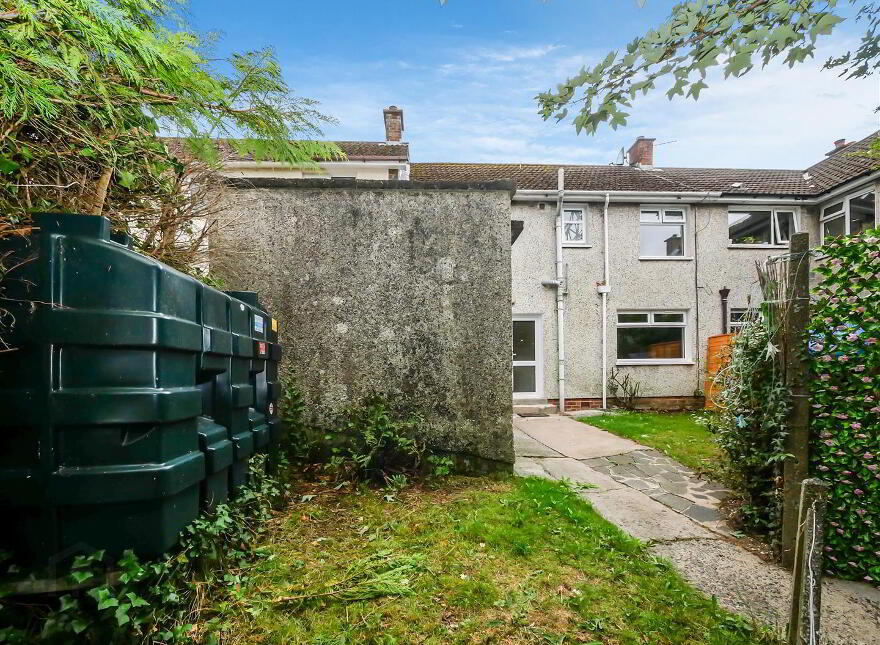 7 Castledillon Road, Belvoir Park, Belfast, BT8 7BH