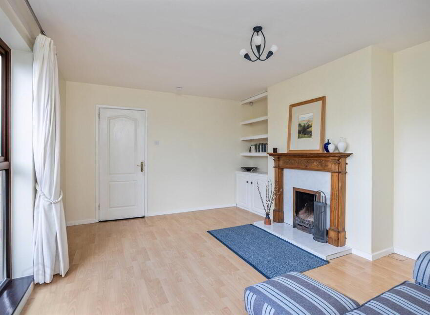 60 Laurelgrove Dale, Ballymaconaghy Road, Belfast, BT8 6ZF