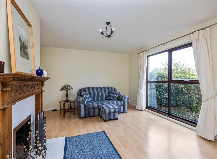 60 Laurelgrove Dale, Ballymaconaghy Road, Belfast, BT8 6ZF