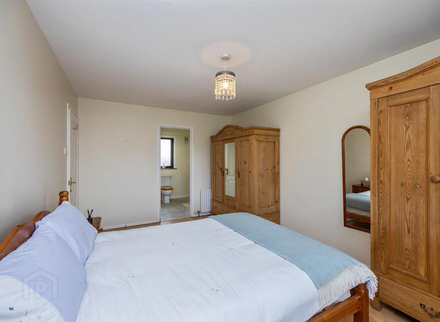60 Laurelgrove Dale, Ballymaconaghy Road, Belfast, BT8 6ZF