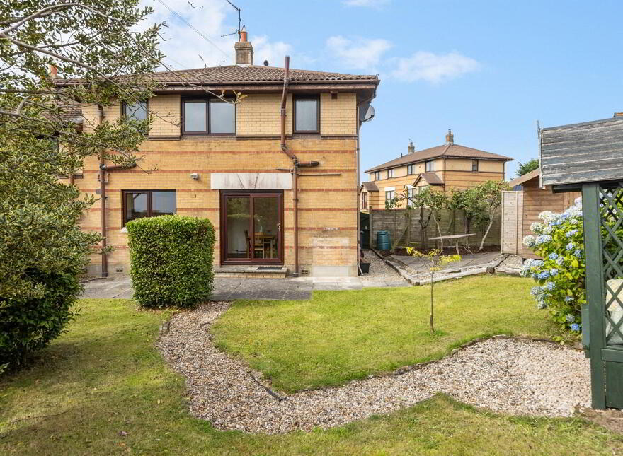 60 Laurelgrove Dale, Ballymaconaghy Road, Belfast, BT8 6ZF