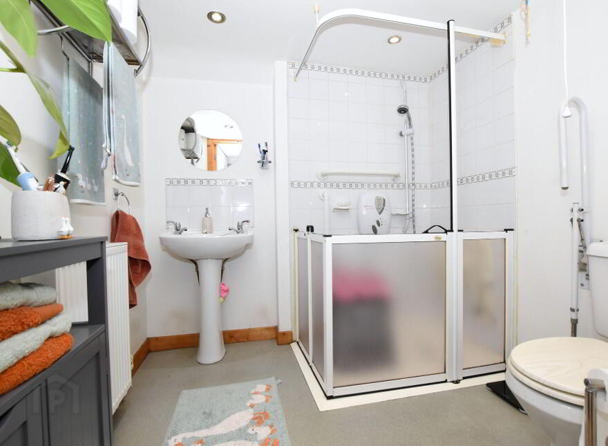 77 New Harbour Road, Portavogie, BT22 1EB