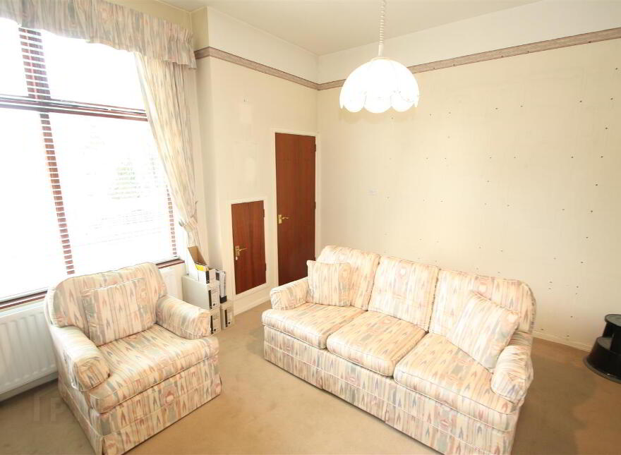 3 Red Row, Ballynahinch, BT24 8BQ
