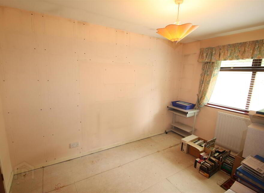 3 Red Row, Ballynahinch, BT24 8BQ