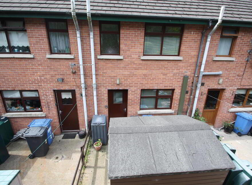 3 Red Row, Ballynahinch, BT24 8BQ