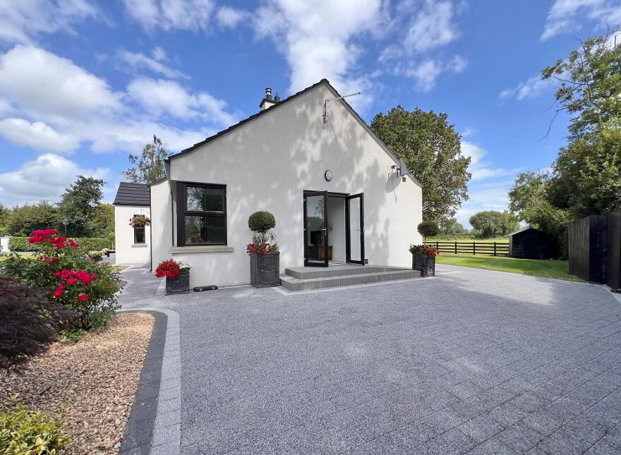 66a Shore Road, Toomebridge, BT41 3NW