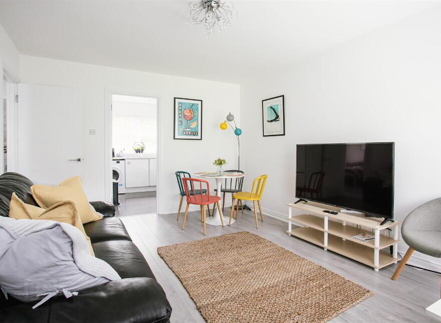 3 Ardenlee Court, Belfast, BT6 8QE