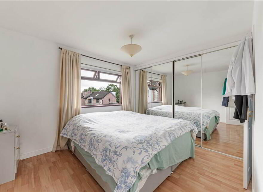 30 Dunmurry Lodge, Blacks Road, Belfast, BT10 0GR