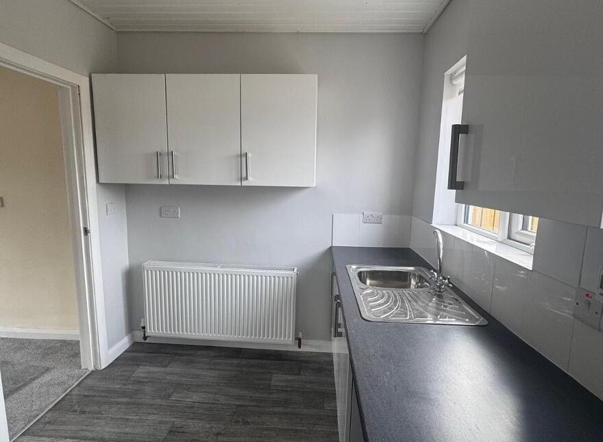 36 Sallagh Park North, Larne, BT40 1NX
