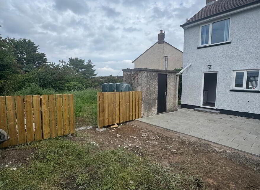 36 Sallagh Park North, Larne, BT40 1NX