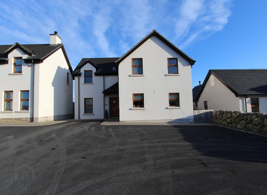 26 Lisnavale, Council Road, Kilkeel, BT34 4FS