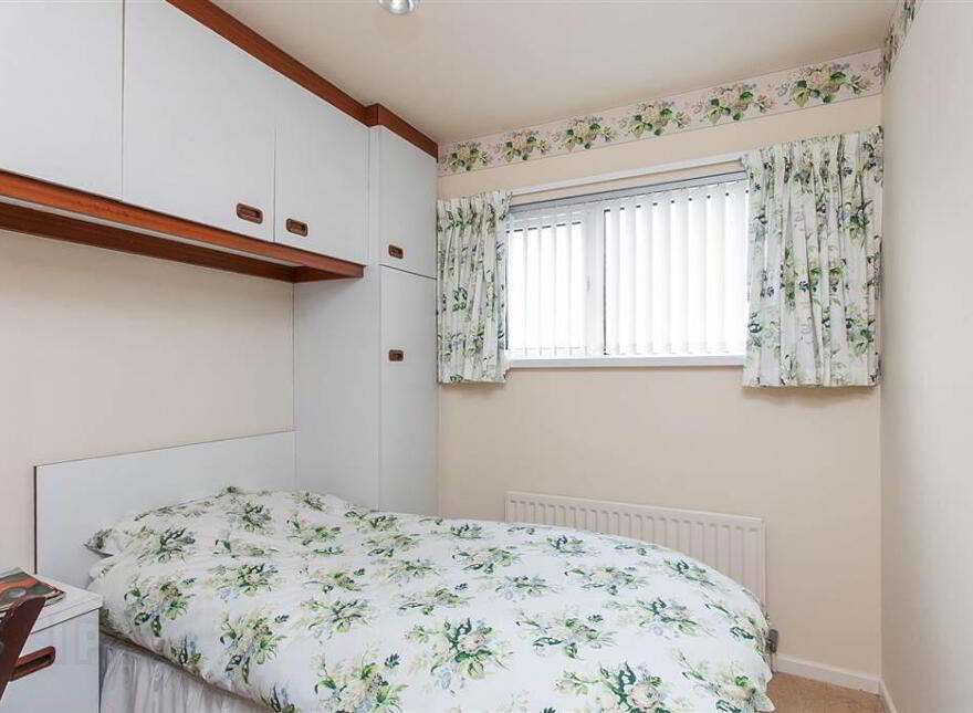 39 Waterloo Park, Belfast, BT15 5HU