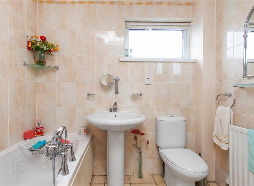 39 Waterloo Park, Belfast, BT15 5HU