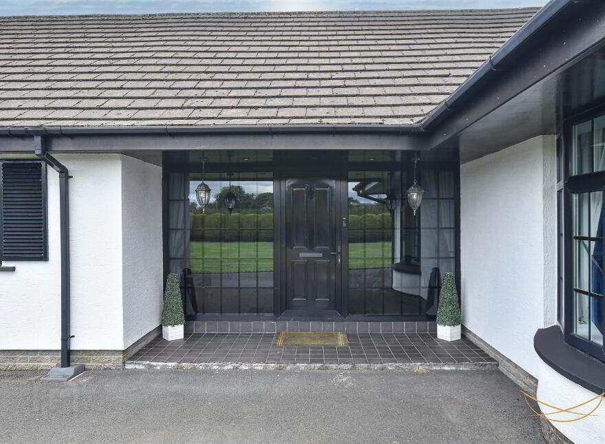696 Doagh Road, Newtownabbey, BT36 4TP