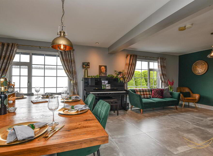 696 Doagh Road, Newtownabbey, BT36 4TP