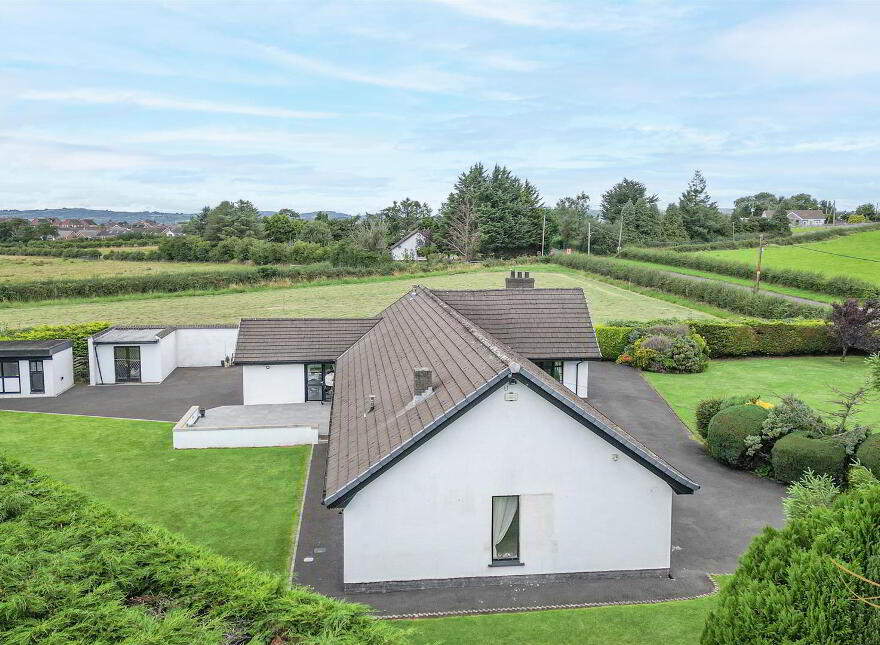 696 Doagh Road, Newtownabbey, BT36 4TP