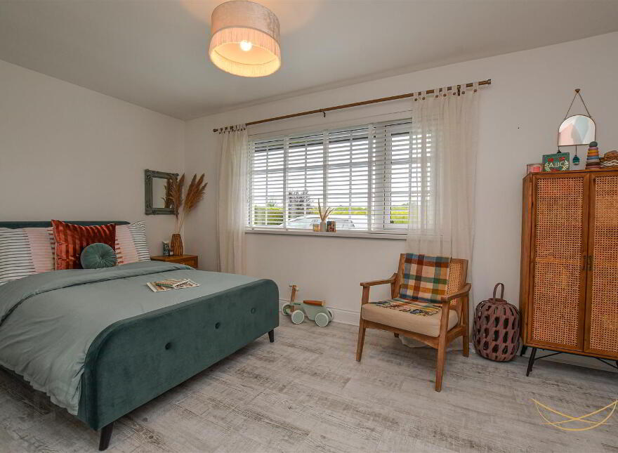 696 Doagh Road, Newtownabbey, BT36 4TP