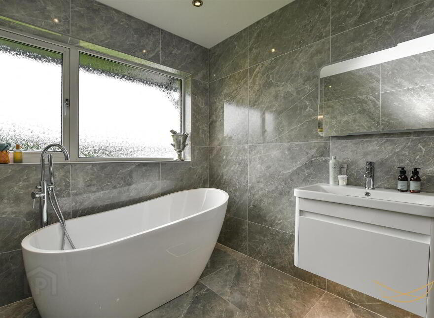696 Doagh Road, Newtownabbey, BT36 4TP
