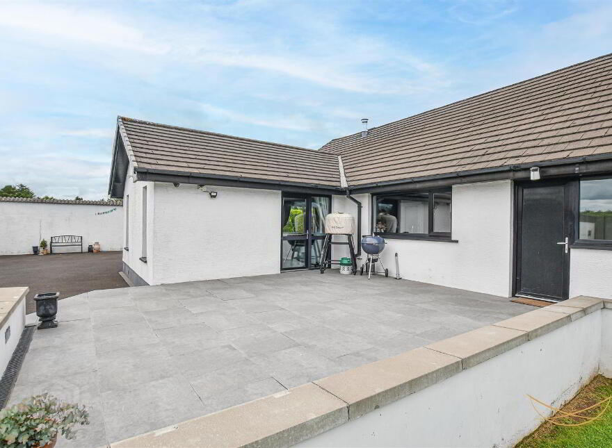696 Doagh Road, Newtownabbey, BT36 4TP