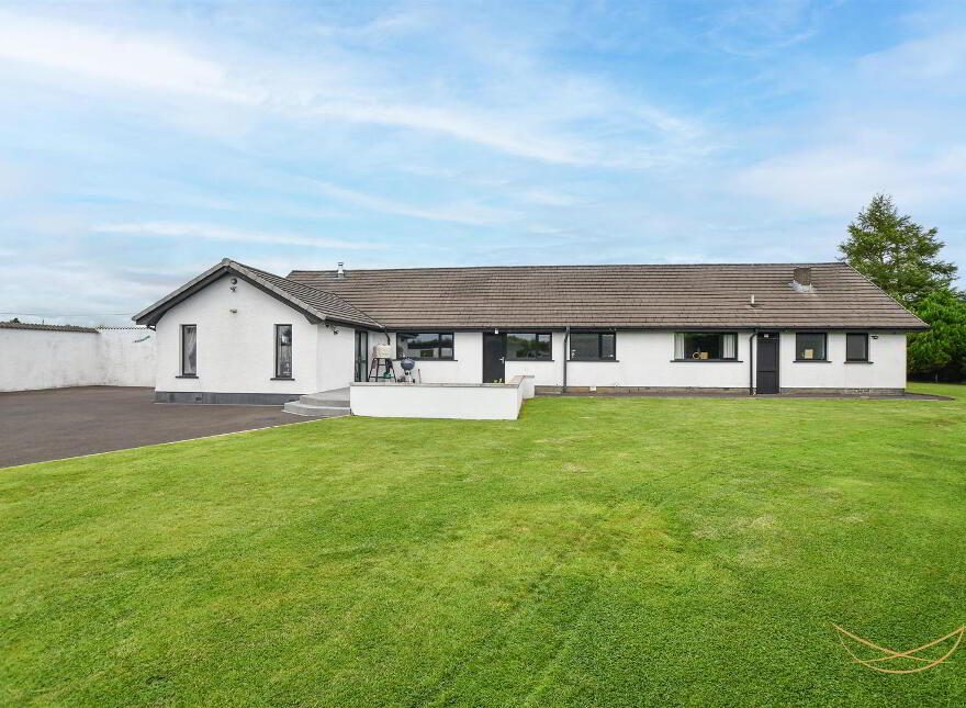 696 Doagh Road, Newtownabbey, BT36 4TP