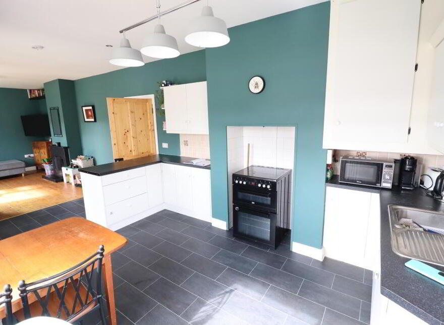 Barrack Street, Kilfinane, V35HK30