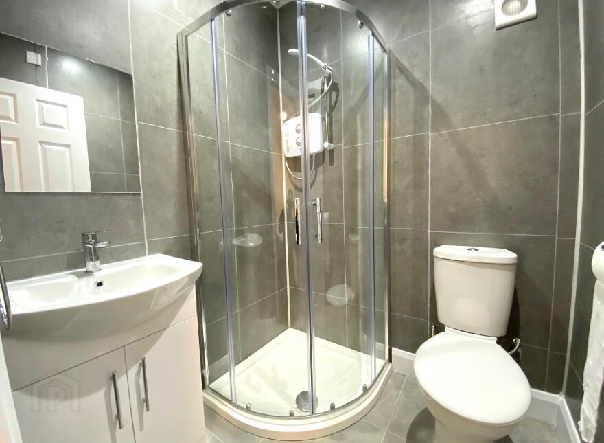 Casement Road, Finglas, Dublin, D11