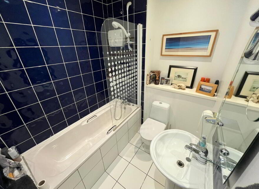 Monastery Gate Green, Clondalkin, Dublin 22 (double Room To Rent