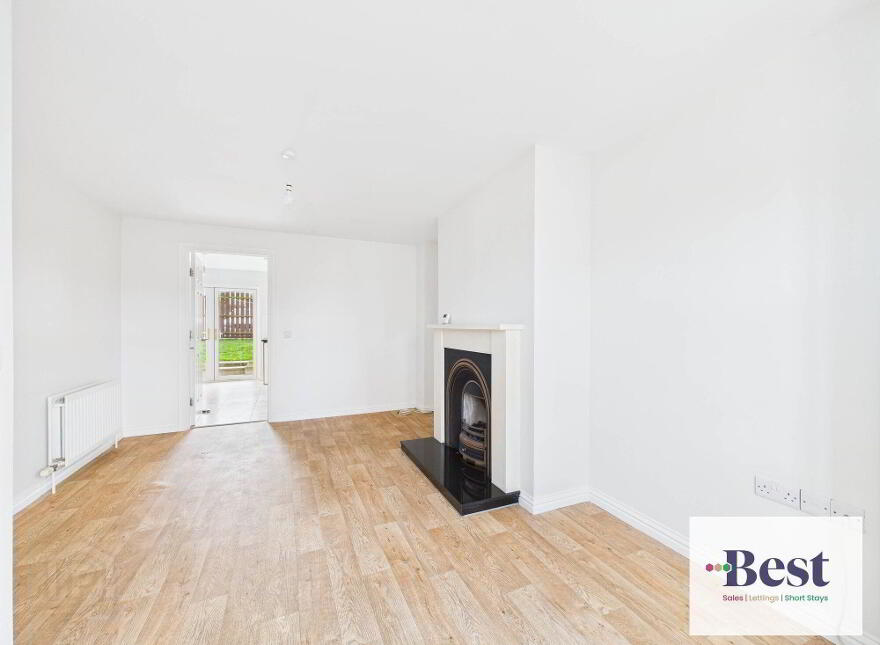 1 Bay Road Manor, Larne, BT40 1FG