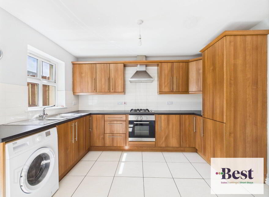 1 Bay Road Manor, Larne, BT40 1FG