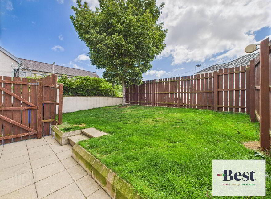 1 Bay Road Manor, Larne, BT40 1FG