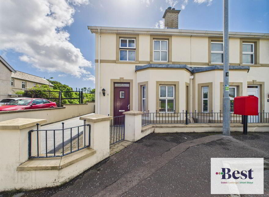 1 Bay Road Manor, Larne, BT40 1FG