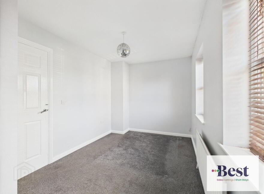 1 Bay Road Manor, Larne, BT40 1FG