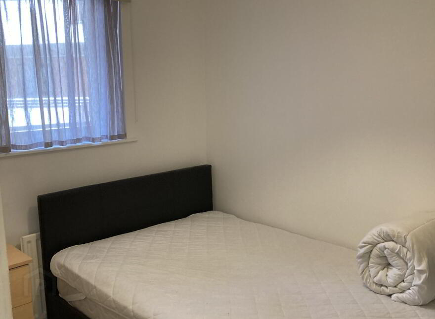 710 College Central, King Street, Belfast, BT1 6BD