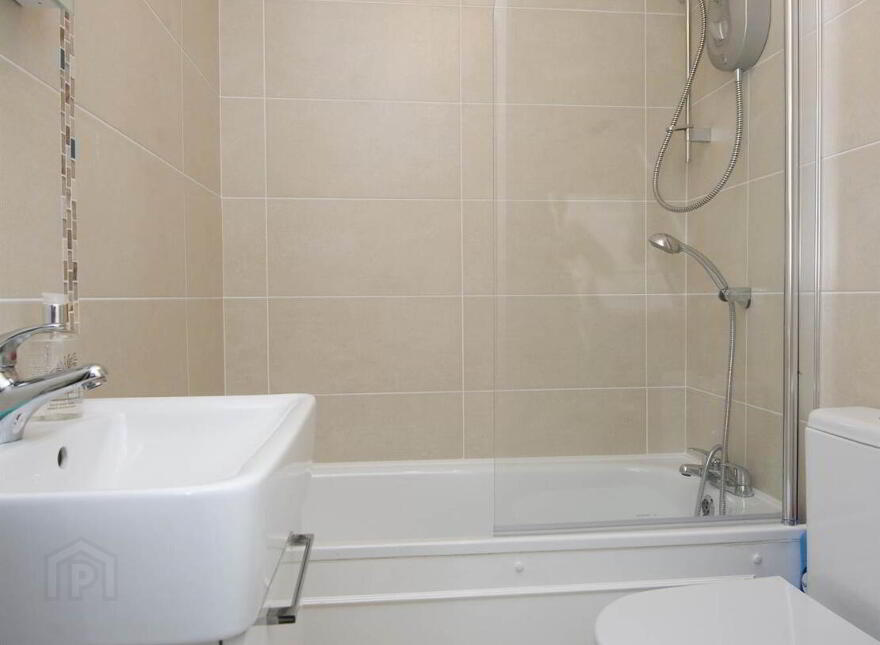 4 Belmont Court, 37 Sydenham Avenue, Belfast, BT4 2DJ