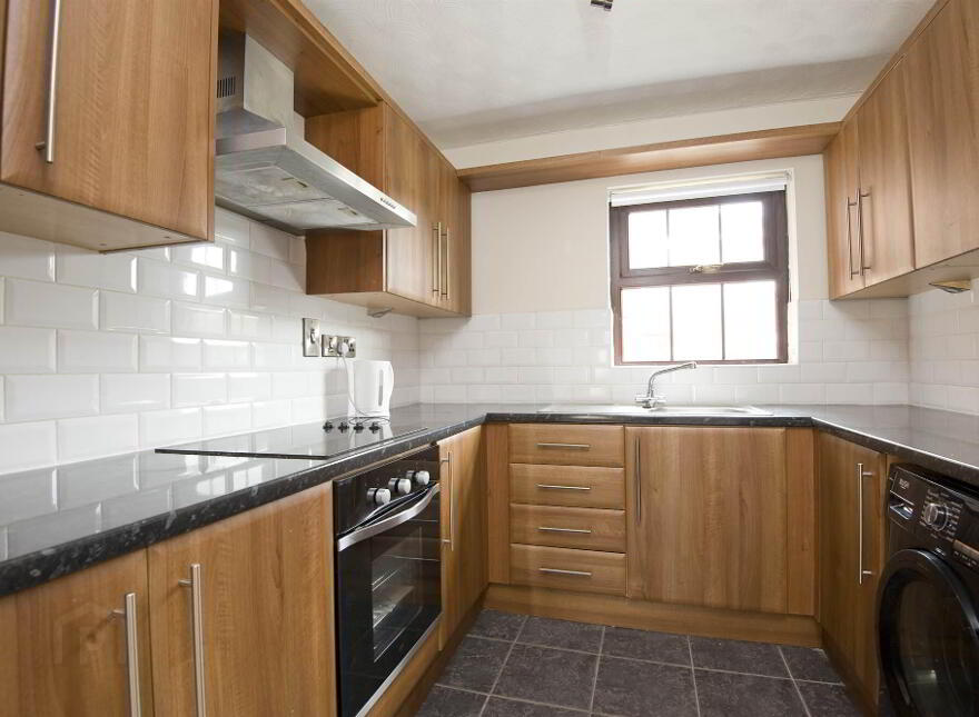 4 Belmont Court, 37 Sydenham Avenue, Belfast, BT4 2DJ