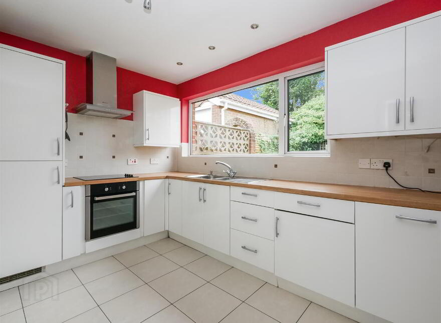 3 Cairnshill Gardens, Cairnshill Road, Belfast, BT8 6RW