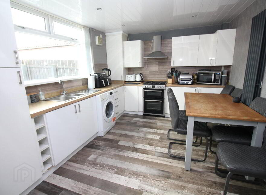 20 Glenfield Walk, Carrickfergus, BT38 8EX