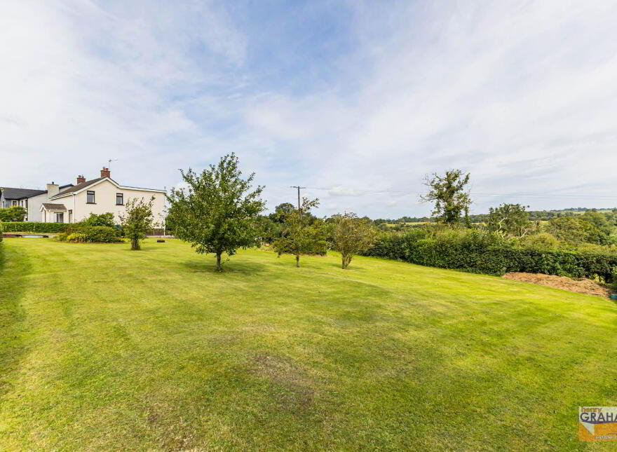 12 Mullaghcarton Road, Lisburn, BT28 2TE