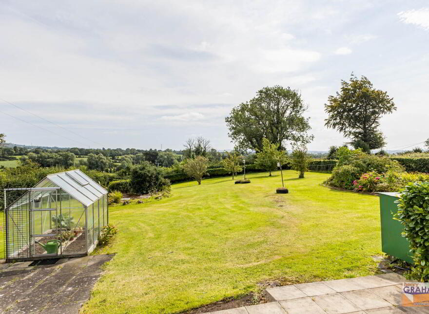 12 Mullaghcarton Road, Lisburn, BT28 2TE