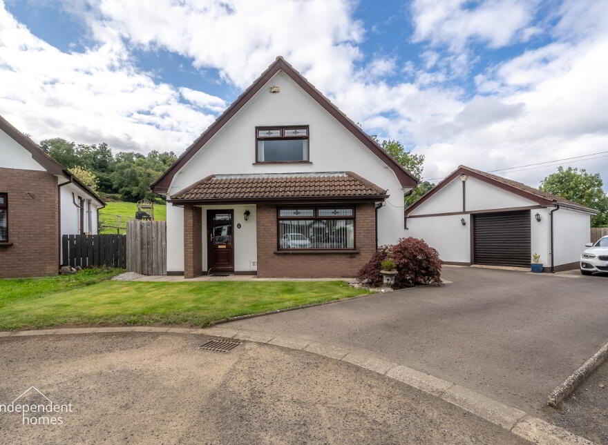 16  Glenburn Drive, Larne, BT40 3DL