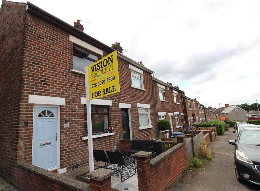 23 Dunraven Parade, Belfast, BT5 6BT photo