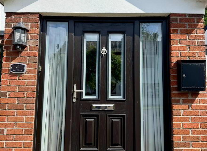 4 Lakeside, Templepatrick, Ballyclare, BT39 0JR