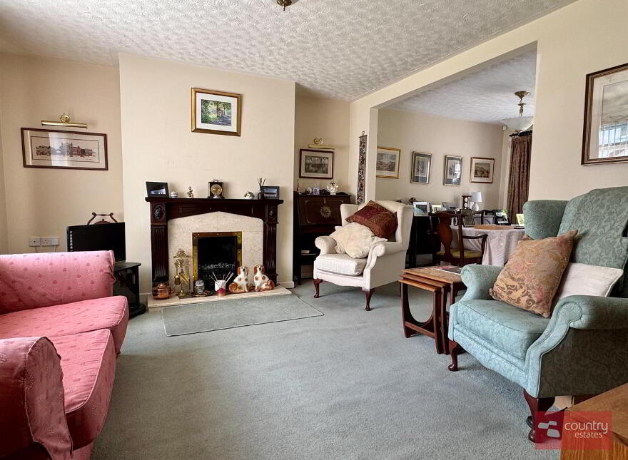 4 Lakeside, Templepatrick, Ballyclare, BT39 0JR