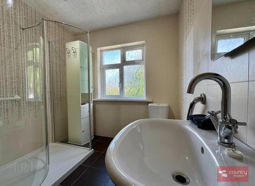 4 Lakeside, Templepatrick, Ballyclare, BT39 0JR