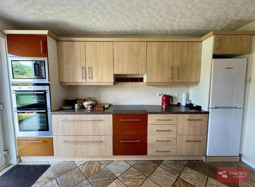 4 Lakeside, Templepatrick, Ballyclare, BT39 0JR