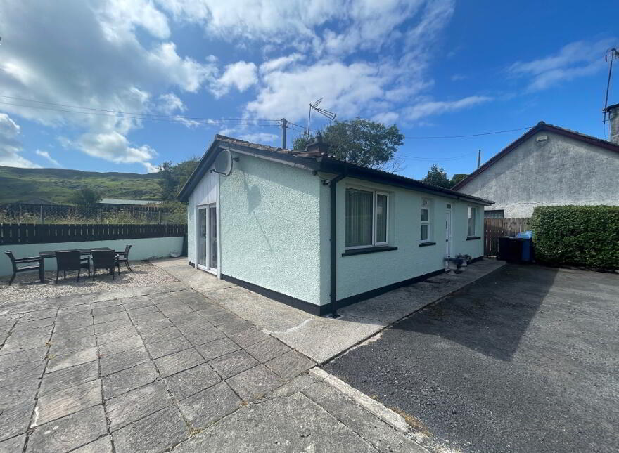 112 Drumnaquoile Road, Ballynahinch, BT24 8QS