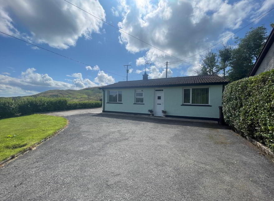 112 Drumnaquoile Road, Ballynahinch, BT24 8QS