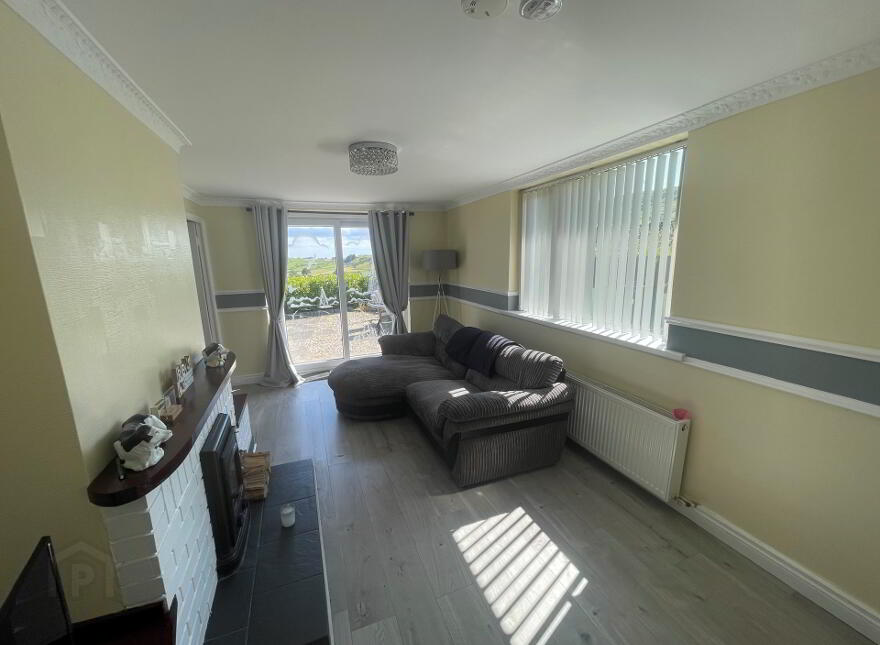 112 Drumnaquoile Road, Ballynahinch, BT24 8QS